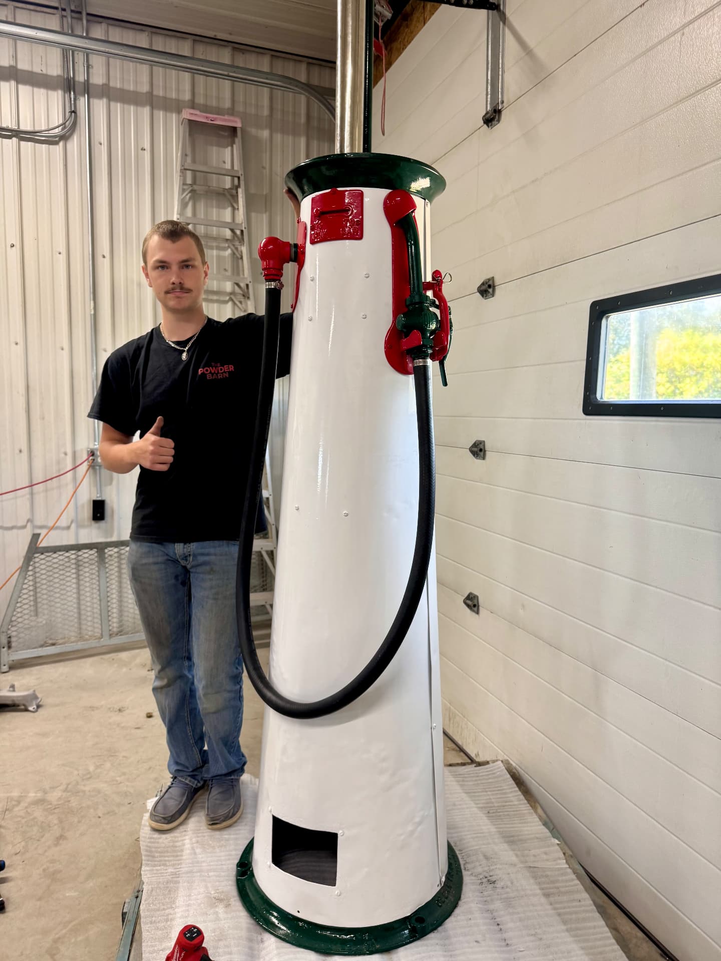 Powder coating workshop